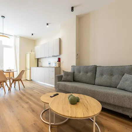 Pivote Flats - Marina A Apartament *