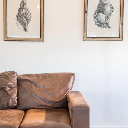 Travel Habitat Port Valencia. *