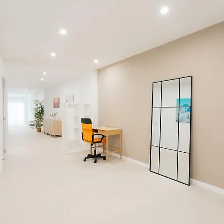 Amplio Cerca Centro Historico Y Turia 5pax 2 Bath Apartment