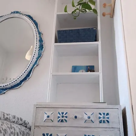 Quarto em Acomodações Particulares Blue Double Private At Front - En La Playa Piso Compartido *