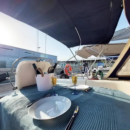 Bateau-hôtel Autentico Velero En Valence