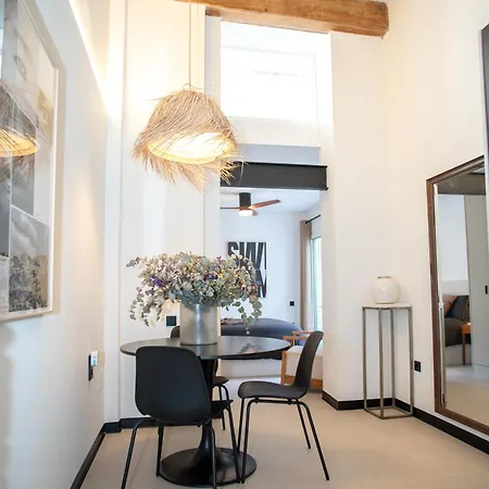 Lovely Exclusivity In Center *