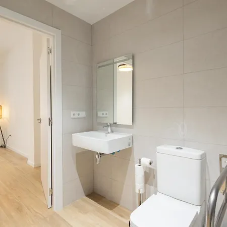 New Flat 2 4 Pax, Wifi Ac * 瓦伦西亚