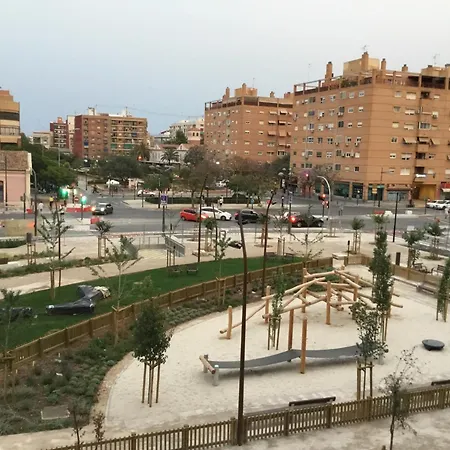 Near The Cabanyal And Universities Pansiyon *