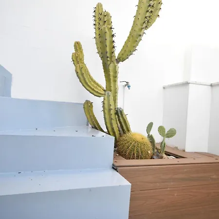 Bonito Atico Duplex Cerca De Torres De Serrano * Валенсия