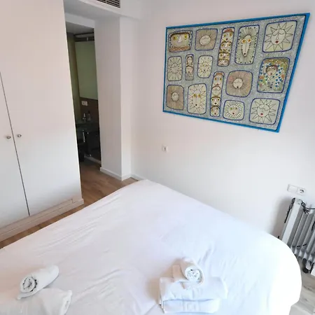 Bonito Atico Duplex Cerca De Torres De Serrano Апартаменты Валенсия