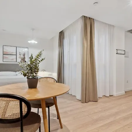 Limehome Carrer Del Pare Palau I Quer *