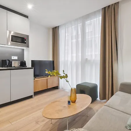 Limehome Carrer Del Pare Palau I Quer דירה ולנסיה