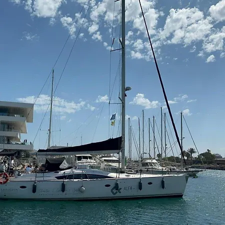 Marine Dream Hotel na wodzie