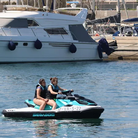 Hotel na wodzie Marine Dream *
