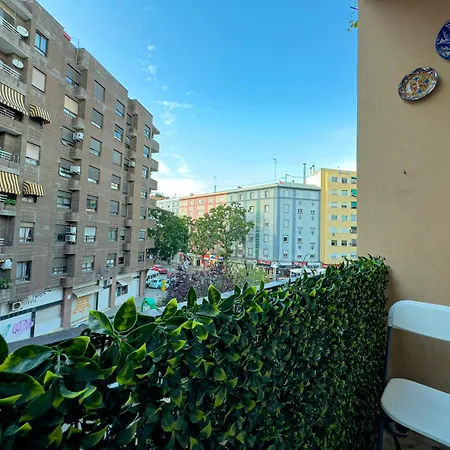 בית אירוח In Great Location In Shared *