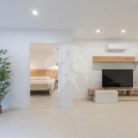 Amplio Cerca Centro Historico Y Turia 5pax 2 Bath Apartment Valencia