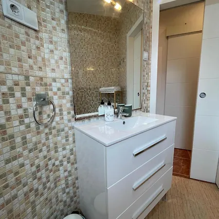 Cabanal Port Marina Apartment Valencia