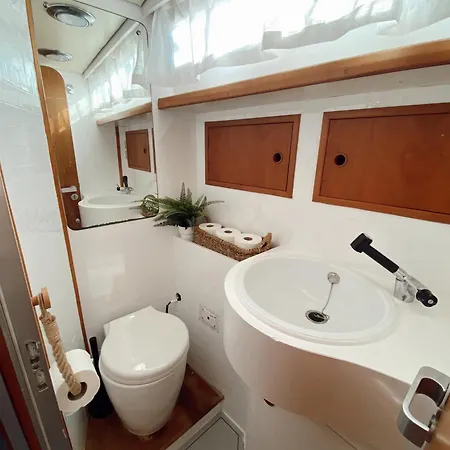 Malmo's Yacht * バレンシア