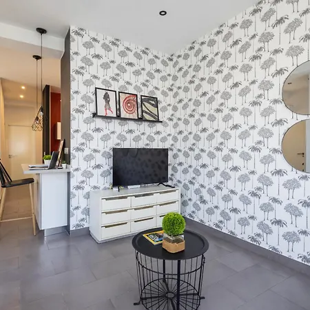 Florit Flats - Stylish 2 Bedroom Ac Wifi Terrace Attic In Center Apartament *