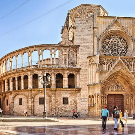 Private Bedroom - Comfy&quiet - Near Of Arts And Sciences Szálloda Valencia