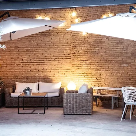 Tradicional Casa Con Patio Ruzafa Valence