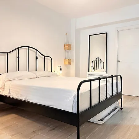 Apartman Alberola Industrial Style