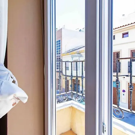 Apartamento Acogedor Con Terraza Interior En La Playa *