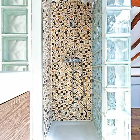 Acogedor Con Terraza Interior En La Playa *