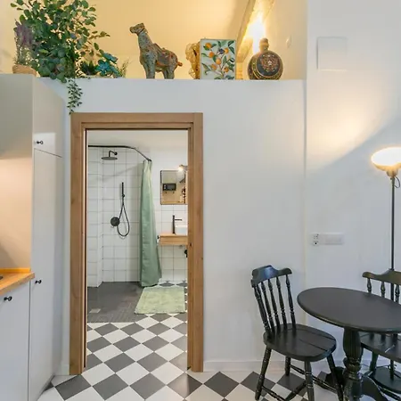 Lägenhet Cozy Loft Jubeco *