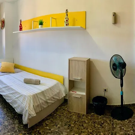 Apartamento Compartido Con Vista Al Puerto Valenza
