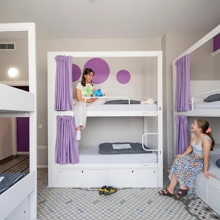 Purple Nest Хостел *