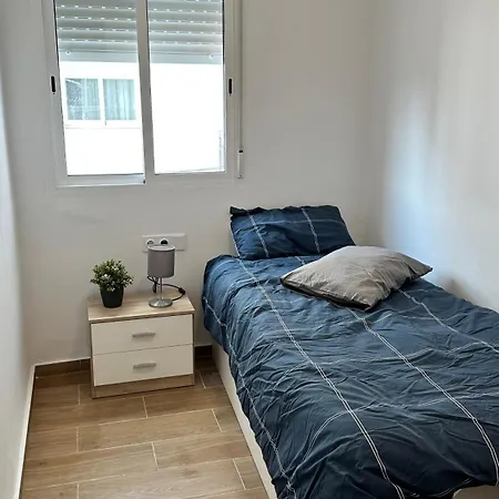 A Estrenar Junto A Estacion De Tren Apartmán Valencie