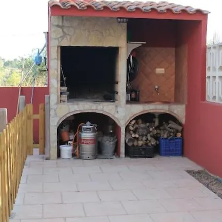 La Casa Del Olivo En Montserrat - Holiday home *
