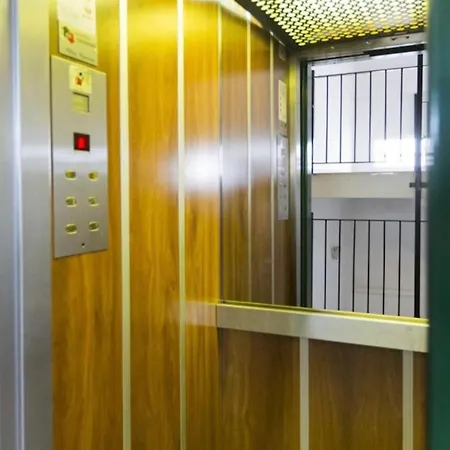 Lägenhet Modern In 56 M² With Air Conditioning Valencia