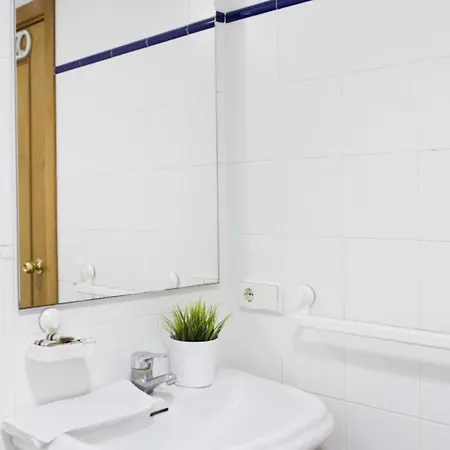 Elegant Flat In 56 M² Parking Included Apartament