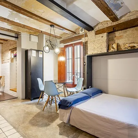 Bajo En El Centro * Valencia