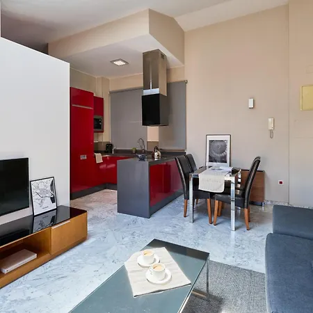 朱里斯塔市中心公寓 *