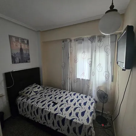 Habitación en casa particular Avenidadelaplata *