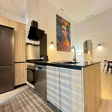 Werentvlc - Amazing Duplex Loft 2 Bdrm Lejlighed