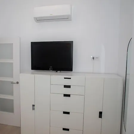 Acogedor Frente A Torres De Serrano *