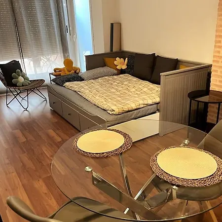 Location Center Has An Independent Courtyard *