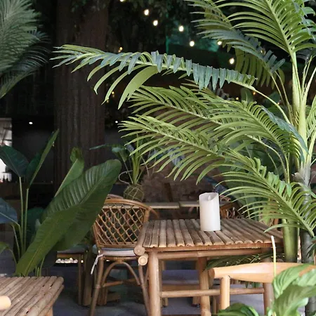 The Pod Village ולנסיה