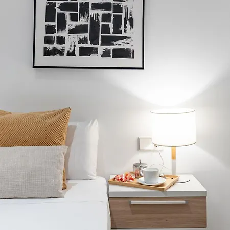 Travel Habitat Ayuntamiento Apartment Valencia