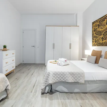 Travel Habitat Ayuntamiento Apartment