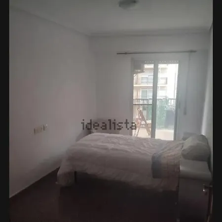 Habitacion Con Terraza A 10 Minutos Del Centro De *