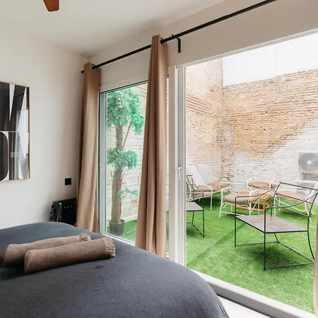 Lovely Exclusivity In Center Apartment