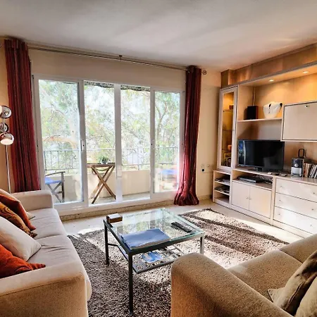 Comfy And Luminous With Balcony شقة *