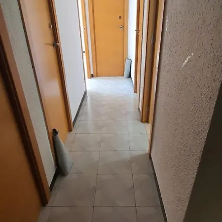 Habitación Matrimonio Tranquila En Vivienda Compartida Valencia