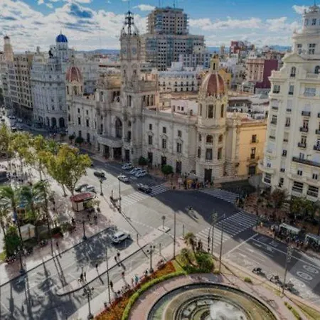 Amplio Estudio en Valencia