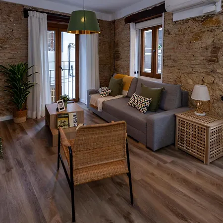 Valencia El Carmen, estupendo piso nuevo, con ascensor * Valencia