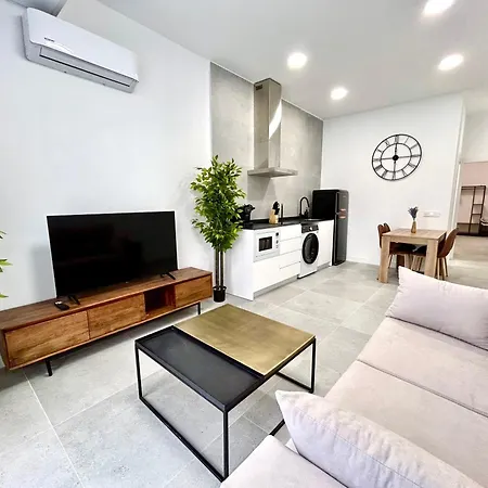 Urban Escape Comfort Meets Luxury, 4 Ppl Appartement *