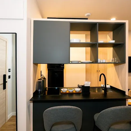 Dorm4you Arena 2 Apart Otel Valensiya