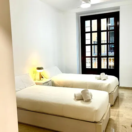 Travel Habitat Lonja De La Seda De Valencia