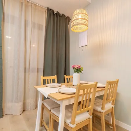 Paradise - Cómodo Y Acogedor - Conectado Con Aeropuerto, Playa Y Centro *